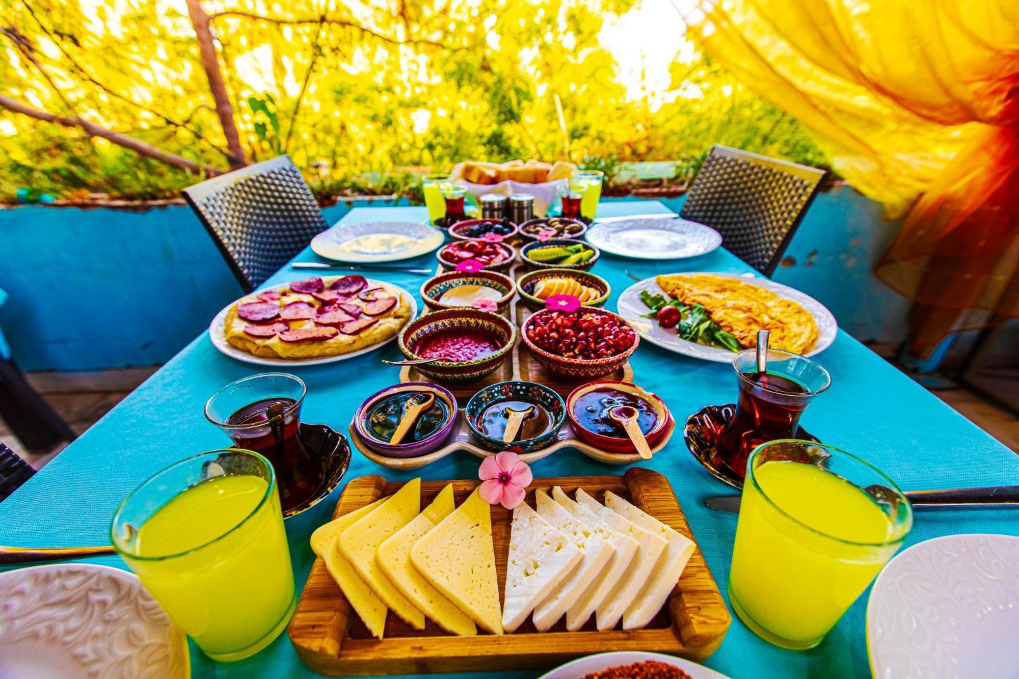 Tuthaliya Hotel Gelemis Экстерьер фото